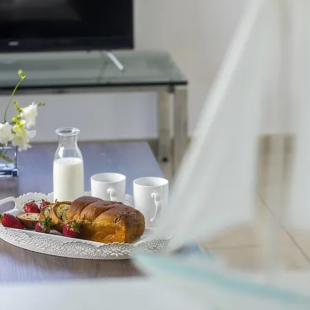 Mylos 8 Villa Protarász