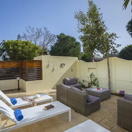 Mylos 8 Villa